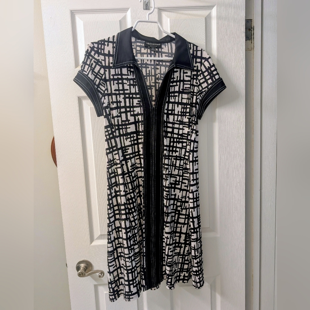 Annected Chic Black and White Patterned Dress Petite 12 Flared Short Sleeve